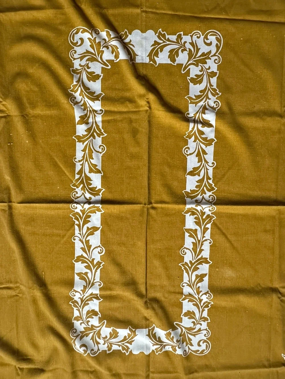 Vintage Linen Tablecloth Upcycle 48” x 66”